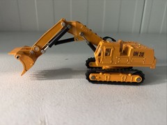 Shinsei 29 Hitachi UH20 Loader Shovel Diecast Construction – Made In Japan 1/50