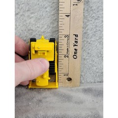 Yellow Diecast Bulldozer Toy Construction Vehicle Moving Tracks 3 Inch Long