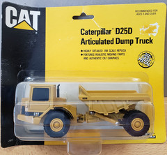 Vintage 1992 ERTL CAT Caterpillar D25D Articulated Dump Truck 1/64 Diecast NOS