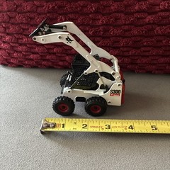 ERTL Britains Bobcat S300 1/32 Diecast Skid-Steer Loader
