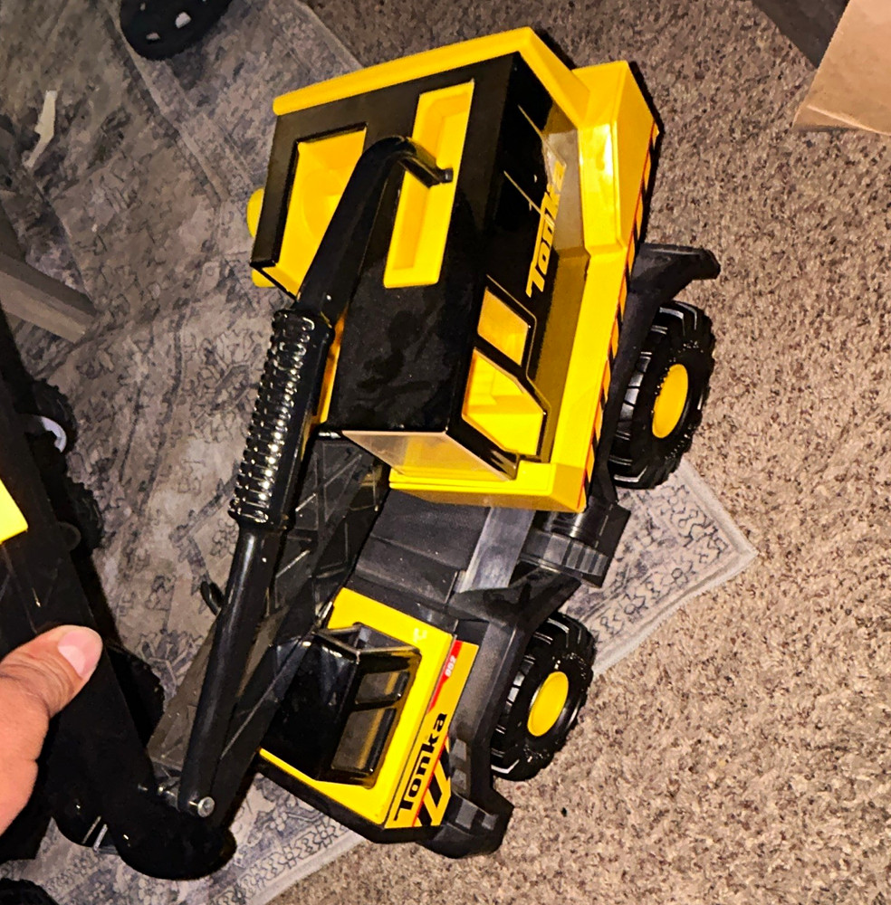 Tonka Crane Yellow/Black Construction Toy Vehicle Construction Equipment