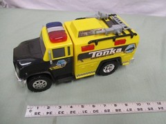 2011 Tonka construction truck with lights and sounds black front yellow back