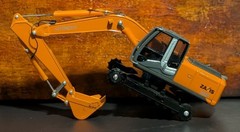 Hitachi ZAXIS 200 Tracked Excavator Diecast Metal Model 1:50 Orange Gray