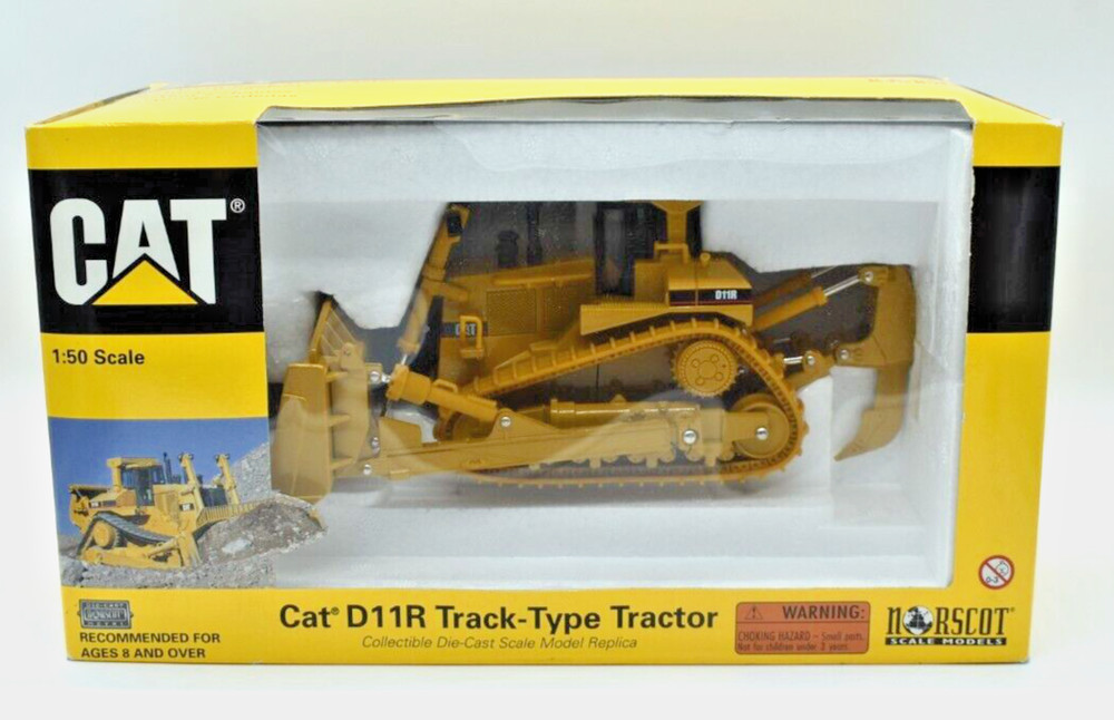 1999 Norscot Cat D11R Track Type Diecast Tractor Dozer 1/50 New