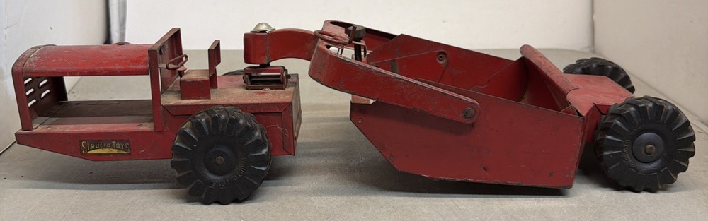 Vintage 1950s Structo Toys Scraper #330 Diecast Pressed Steel Construction Red