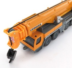 SIKU 1886 QUALITY HEAVY SET LIEBHERR MOBILE CRANE DIECAST BOXED.