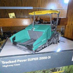 Vögele Super 2000-3i Tracked Paver Highway Class Diecast Model 1:50 Green