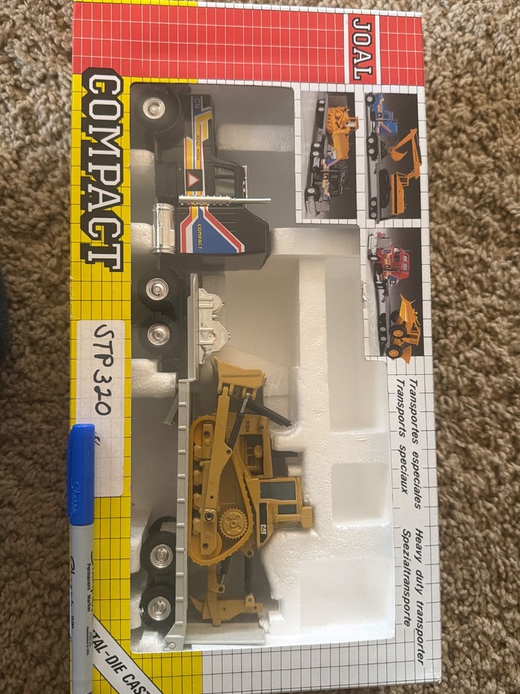 JOAL Compact Heavy-Duty Transporter with Excavating Dozer W/Box