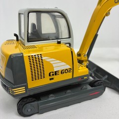 Gehl GE 602 Compact Excavator Diecast Model Yellow Grey Construction Toy