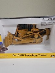 Norscot 55025 CAT D11RTrack- Type Tractor Crawler Ripper Dozer 1:50 Cool Gift