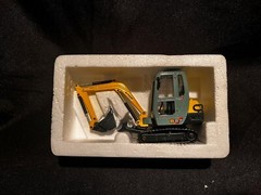 New In Box B37 Yamaha JOAL Die Cast Metal Compact Mini Excavator 1:35 With box