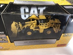 CAT 988G Wheel Loader Diecast 55302 NIB 1:64 2005