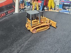 VINTAGE RARE 1/50 ERTL CASE CONSTRUCTION 650H CRAWLER VERY NICE CRAWLER