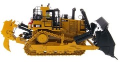 DIECAST MASTERS – Toro CATERPILLAR D11T CD with Driver and Metal Box – 1/50 …