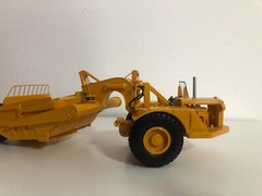 Resin 1/50 CAT DW21 / No.21 Wheel Tractor – Scraper – Custom Built