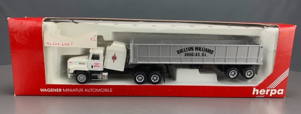 HO Scale Herpa 6067 MACK Semi Truck Shelton Williams w/Gravel Box Trailer HO7672