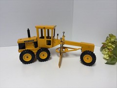 Vintage ERTL John Deere Grader Metal Construction 1:16 507