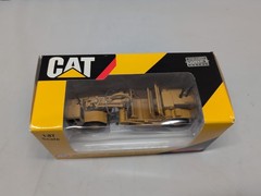 Norscot Cat 627G Wheel Tractor Scraper #55134 1/87 HO Diecast NIB