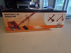 SpecCast Bantam C-35 Dragline 1:25 Diecast Metal Orange/Black CON 002