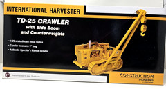 International Harvester TD-25 Crawler w/ Side Boom & Counter Weights 1:25 scale