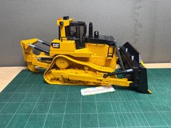 2012 Bruder CAT CATERPILLAR Bulldozer 2045/01 20″ Long Toy Model LOOK READ