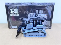 DM 1/50 CAT D6XE LGP Track-Type Tractor Bulldozer 100th Diecast Model 85554BGC