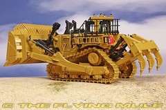Diecast Masters 1:50 D11 Bulldozer