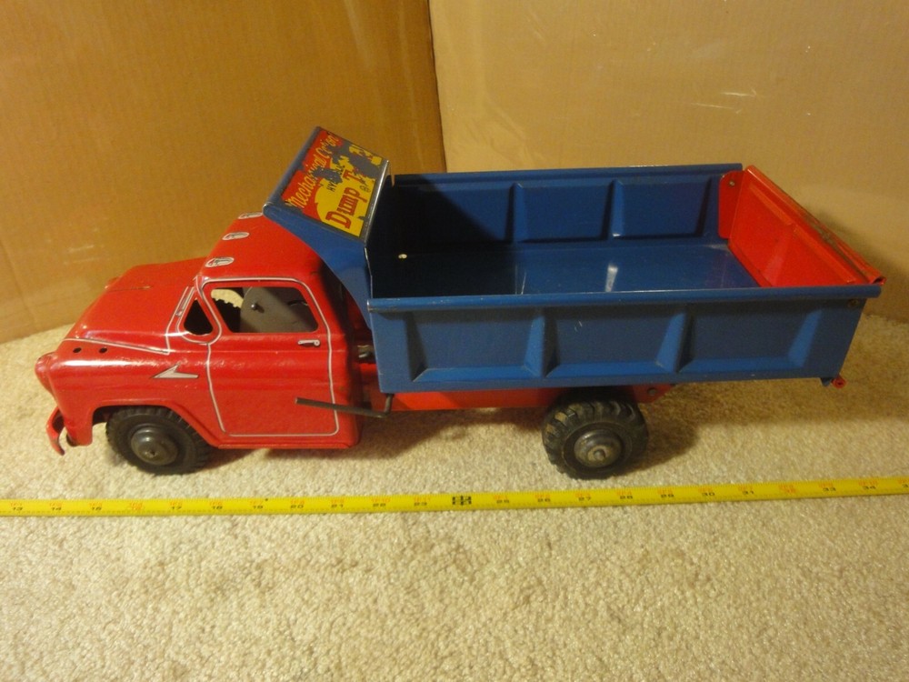Rare! Vintage MARX LUMAR, pressed steel Mechanical Action Hydraulic Dump Truck.