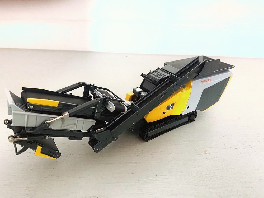 1/50 Scale KEESTRACK Crusher DESTROYER R3 Diecast Model Collection Toy Gift