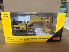 1/50 Caterpillar CAT 374D L Hyd Excavator High Line Series Diecast Masters 85274