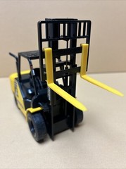 Used No Box Komatsu Model FH 50-2 Forklift 1/24 Scale Die Cast Model Cargo Ship