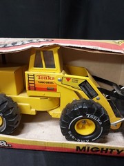 NOS 1988 Tonka Mighty Loader # 3920 Pressed Steel Toy UNUSED IN ORIGINAL BOX