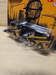 1/64 Caterpillar 272D2 Skid Steer 297D2 Track Loader Diecast Masters