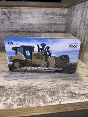 1/50 Caterpillar CAT D6 Track Tractor Dozer W/ SU Blade Diecast Masters 85553
