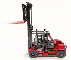 Weiss Brothers WBR033-300 1:50 Taylor XH-360L Forklift