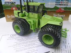 1:32 ERTL 18CM Steiger Panther KM-325 Tractor Farm Machinery Diecast Model