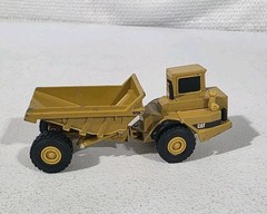 NORSCOT Group Inc Caterpillar D25D Articulated Dump Truck Die Cast – 5.25″ long