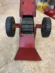 VINTAGE 1960’S RED TONKA TOYS SANDLOADER TOY VERY NICE