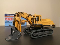Shinsei 1:50 diecast #614 Komatsu PC650 Hydraulic Excavator Loading Shovel MINT!