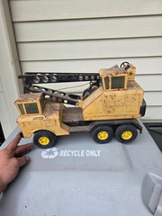Vintage Nylint Michigan Crane Truck Pressed Steel 17″ Construction Toy USA