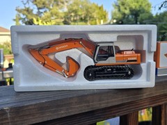 1/40 HITACHI EX 200 Excellent Excavator By Shinsei New In Box