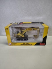 Norscot 55199 Cat 330D L Hydraulic Excavator Collectible Die Cast 1:50