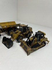 Custom Diecast Masters 1/64 Cat Construction Lot 4pc Set READ DESCRIPTION