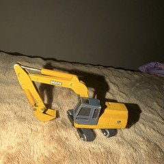 John Deere Diecast Excavator Yellow Gray Black Toy Model