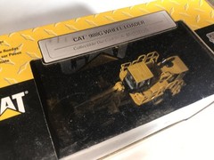 CAT 988G Wheel Loader Diecast 55302 NIB 1:64 2005