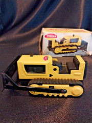 Vintage Tiny Tonka Dozer No. 495 Yellow Steel Bulldozer with Original Box 1:50