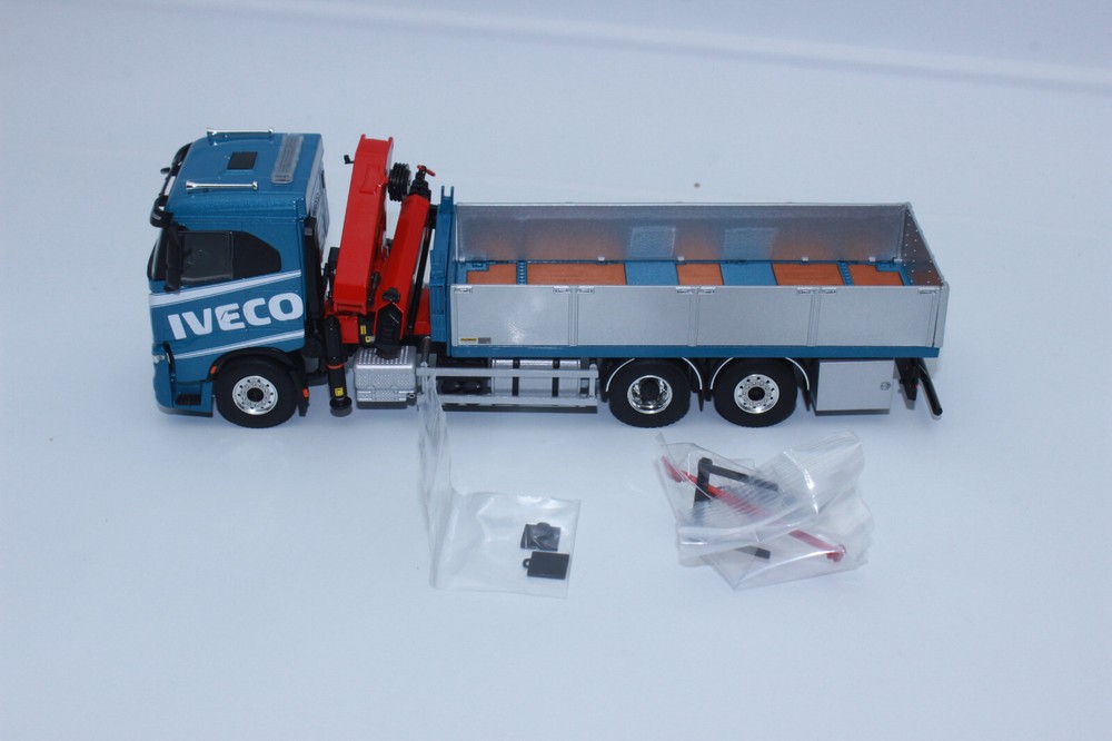 WSI 02-3666 Iveco S WAY with PK 24001 SLD5 Truck 6×2 1:50 New Original Box