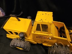 Vintage Mighty Tonka Loader Construction Toy 3920 w/ original Box Pressed Steel