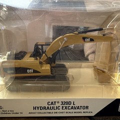 CAT 320D L Hydraulic Excavator 1:50 Die-Cast Model – Norscot – In Original Box