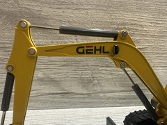 Gehl/J.J. Keller GE 602 Compact Excavator By DCP 1/25th Scale *Details*